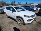 2022 Jeep Compass White vin: 3C4NJDFB7NT170045