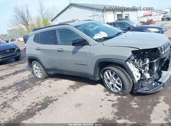3C4NJDFN7RT584202 2024 JEEP COMPASS Серый Вид задней части салона