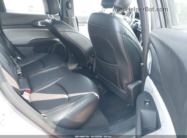3C4NJDFN7RT584202 2024 JEEP COMPASS Серый Вид наклейки с VIN-кодом