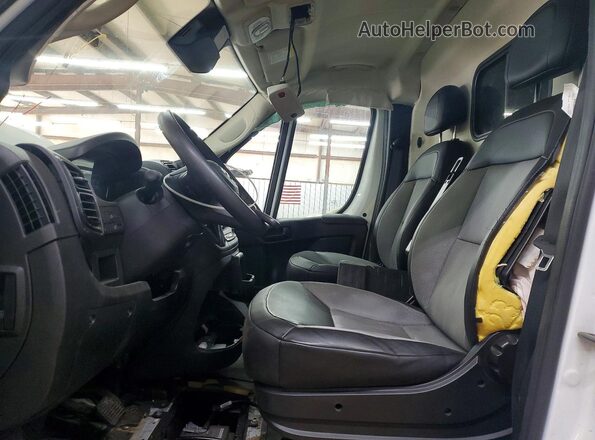 3C6LRVCG7RE125209 2024 RAM PROMASTER White Front interior view