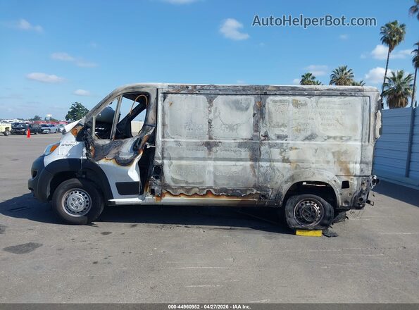 3C6LRVVG6SE556031 2025 RAM PROMASTER 2500 White უკანა სალონის ხედი