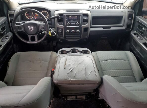 3C6RR7KT8HG542913 2017 RAM 1500 Белый Вид панели приборов