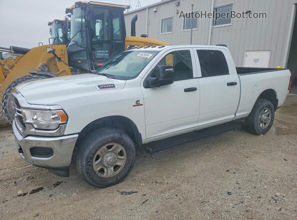 3C6UR5CL0RG223746 2024 RAM 2500 Белый Передняя левая четверть