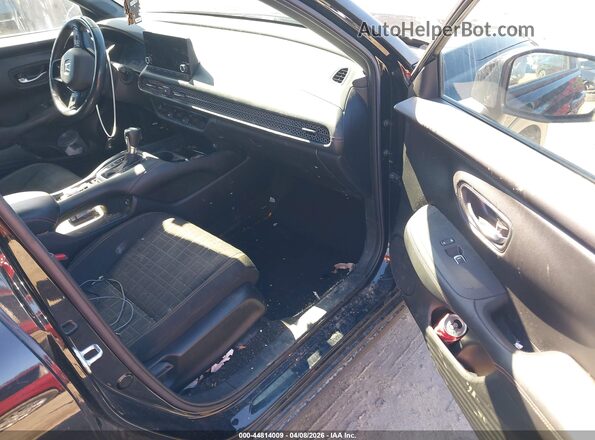 3CZRZ2H53PM704204 2023 HONDA HR-V Черный Вид салона спереди