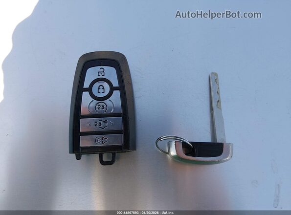 3FA6P0CD3KR144557 2019 FORD FUSION Серый Вид панели приборов