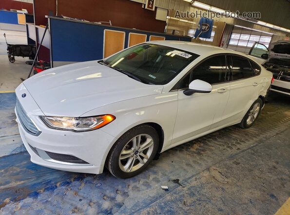 3FA6P0H75JR190862 2018 FORD FUSION Белый Передняя левая четверть