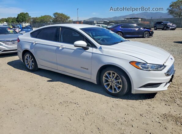 3FA6P0LU7HR238580 2017 FORD FUSION Белый Передняя правая четверть