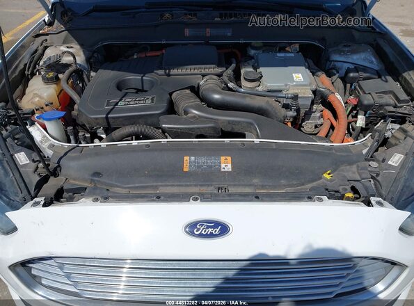 3FA6P0PU0GR270537 2016 FORD FUSION ENERGI Белый Вид сзади