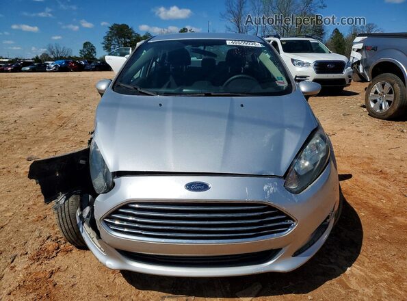 3FADP4AJ8KM154229 2019 FORD FIESTA Silver Widok z przodu