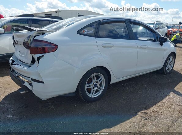3FADP4BJ0HM118994 2017 FORD FIESTA White Tył prawy