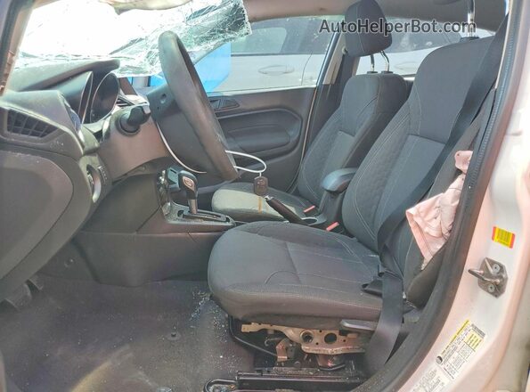 3FADP4BJ1KM124522 2019 FORD FIESTA White Вид салону спереду