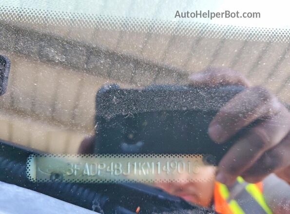 3FADP4BJ1KM149016 2019 FORD FIESTA White Engine compartment view