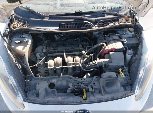 3FADP4BJ4HM104029 2017 FORD FIESTA White Вид ззаду