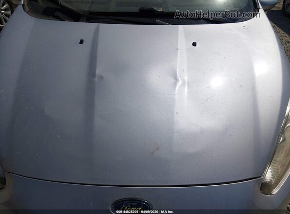 3FADP4BJ4JM127638 2018 FORD FIESTA Silver Widok z przodu