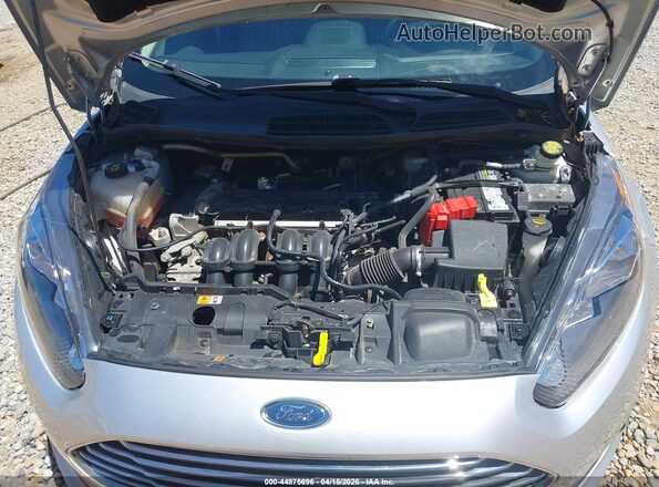 3FADP4BJ5KM138486 2019 FORD FIESTA Серебряный Вид сзади