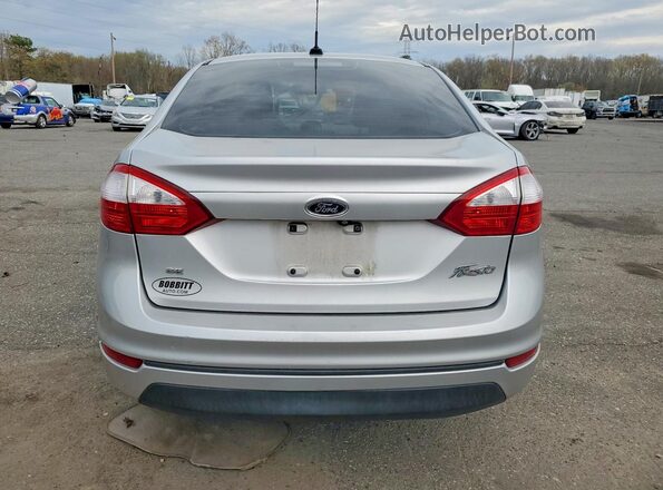 3FADP4BJ7JM112518 2018 FORD FIESTA Серебряный Вид сзади