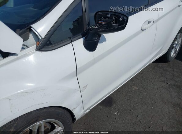 3FADP4BJXHM138332 2017 FORD FIESTA White Widok zestawu wskaźników