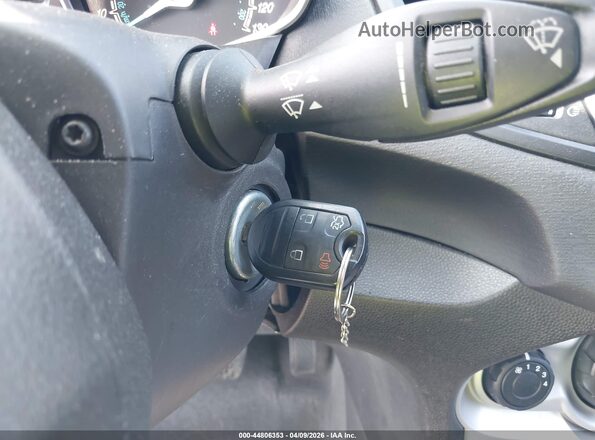 3FADP4BJXHM138332 2017 FORD FIESTA White Widok deski rozdzielczej