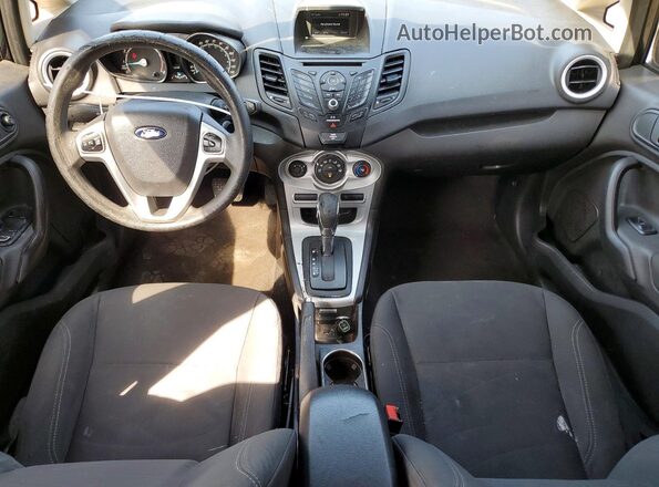 3FADP4EJ2JM145406 2018 FORD FIESTA Черный Вид панели приборов