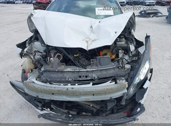 3FADP4EJ5KM107380 2019 FORD FIESTA White Widok z przodu