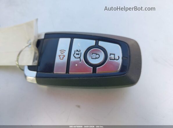 3FMTK1R47RMA45963 2024 FORD MUSTANG MACH-E Серый Вид панели приборов