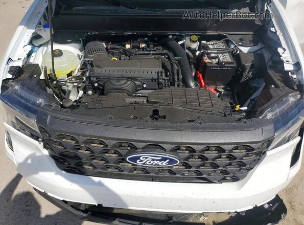 3FTTW8BAXTRA09406 2026 FORD MAVERICK White Widok wnętrza z tyłu