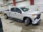 2022 Chevrolet Silverado K1500 Custom Серебряный vin: 3GCPDBEKXNG518645