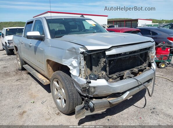 3GCUKREC4GG194640 2016 CHEVROLET SILVERADO Серебряный Передняя правая четверть