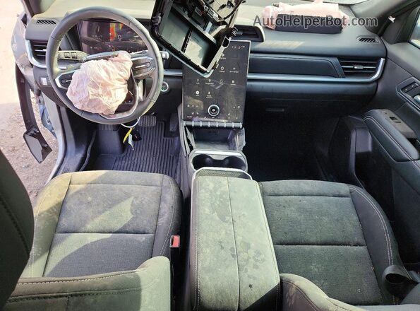 3GKALMEG3TL121254 2026 GMC TERRAIN Серебряный Вид панели приборов