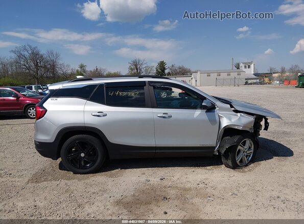 3GKALMEV2ML339704 2021 GMC TERRAIN Серебряный Вид задней части салона