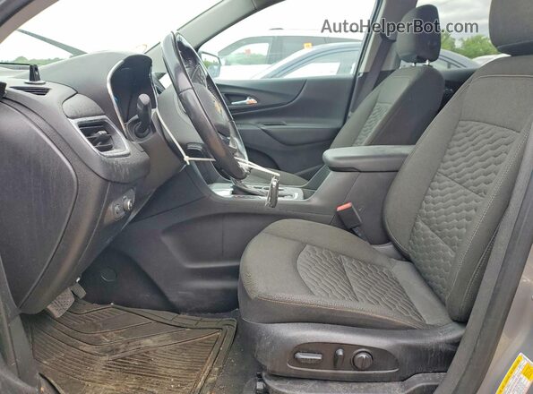 3GNAXJEV9JS616405 2018 CHEVROLET EQUINOX Серебряный Вид салона спереди
