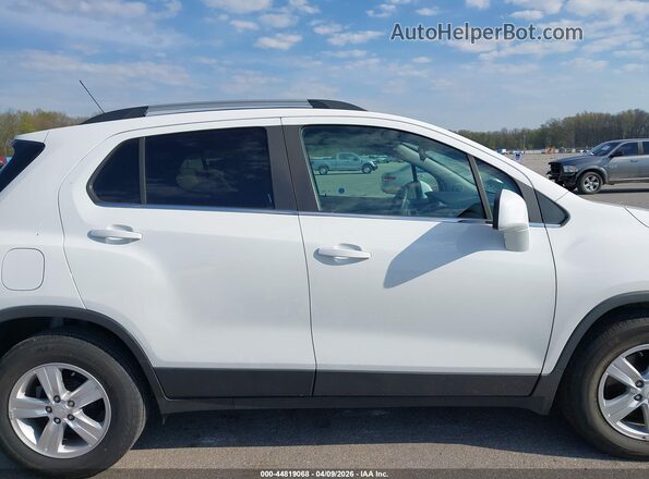 3GNCJLSBXLL233277 2020 CHEVROLET TRAX White Вид задньої частини салону