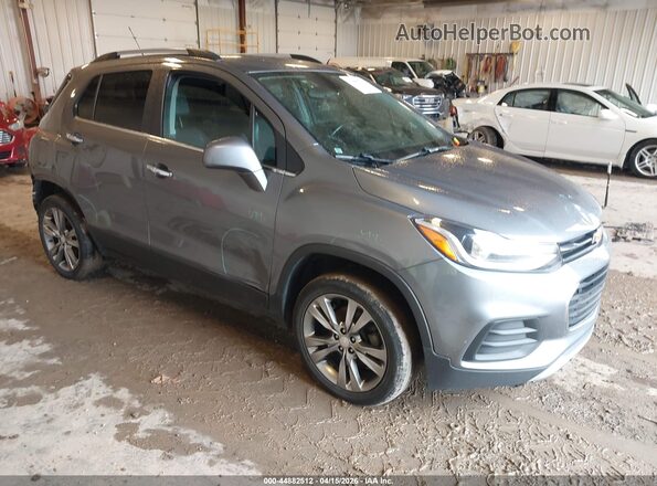3GNCJPSB2LL258469 2020 CHEVROLET TRAX Серый Передняя правая четверть