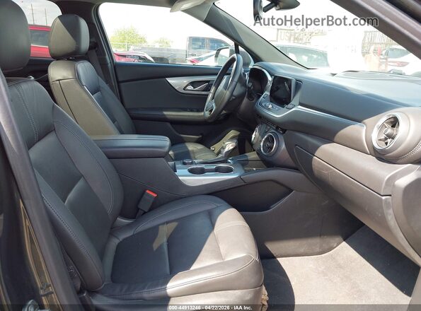 3GNKBDRS5LS631992 2020 CHEVROLET BLAZER Серый Вид салона спереди