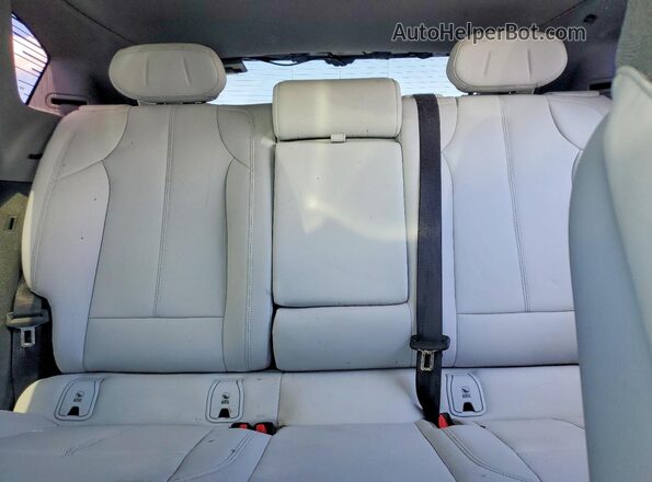3GYK3EMR2SS231400 2025 CADILLAC OPTIQ Silver უკანა სავარძლების ხედი