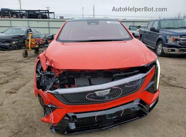 3GYK3EMR4SS254693 2025 CADILLAC OPTIQ Оранжевый Вид спереди