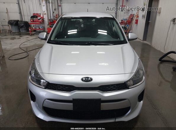 3KPA24AD2LE312212 2020 KIA RIO Серый Вид задней части салона