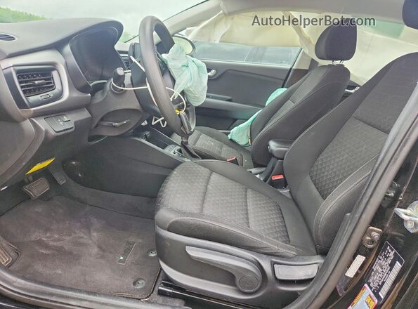 3KPA24AD6ME406465 2021 KIA RIO Black Вид салону спереду