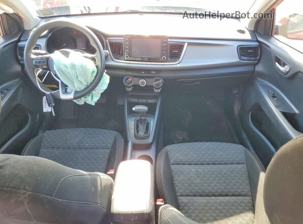 3KPA24AD7LE337719 2020 KIA RIO Красный Вид панели приборов