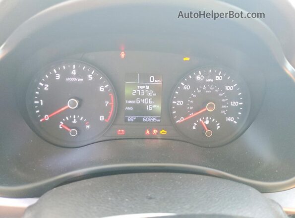 3KPA24AD7LE337719 2020 KIA RIO Красный Вид щитка приборов