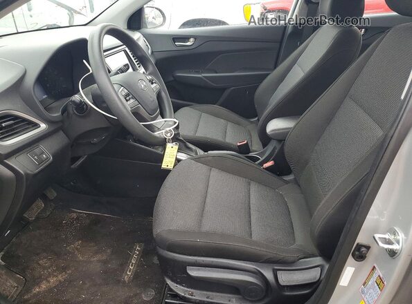 3KPC24A33KE058010 2019 HYUNDAI ACCENT Silver Widok wnętrza z przodu