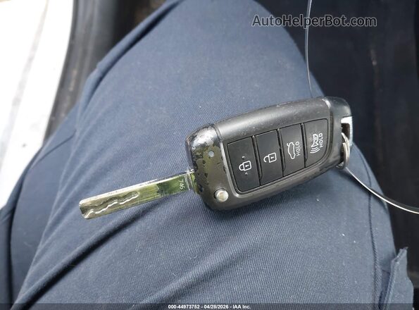 3KPC24A60LE096936 2020 HYUNDAI ACCENT White Widok deski rozdzielczej