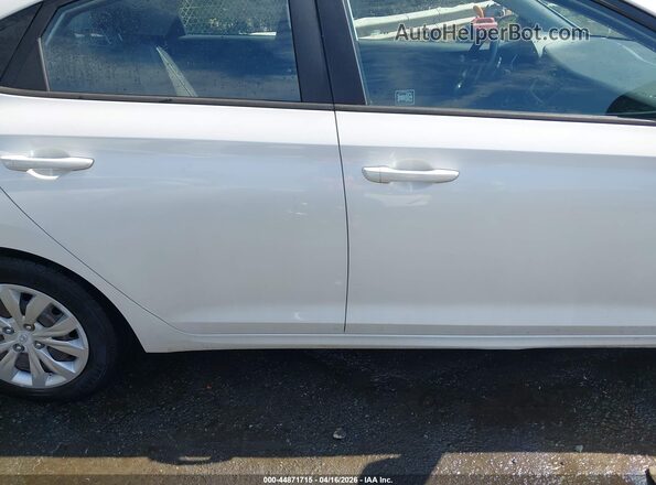 3KPC24A65LE099234 2020 HYUNDAI ACCENT Белый Вид задней части салона