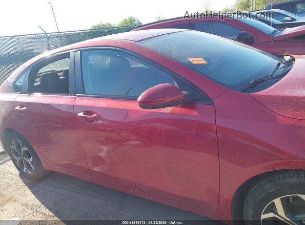 3KPF24AD2LE235136 2020 KIA FORTE Red Widok wnętrza z tyłu