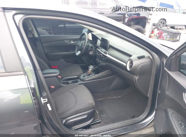 3KPF24AD3LE256741 2020 KIA FORTE Gray Вид салону спереду