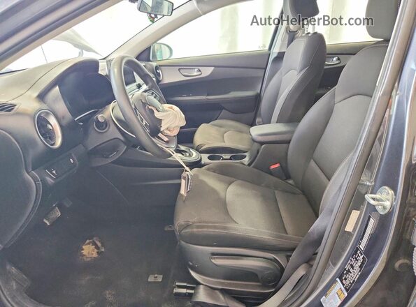 3KPF24AD5PE621670 2023 KIA FORTE Gray Widok wnętrza z przodu