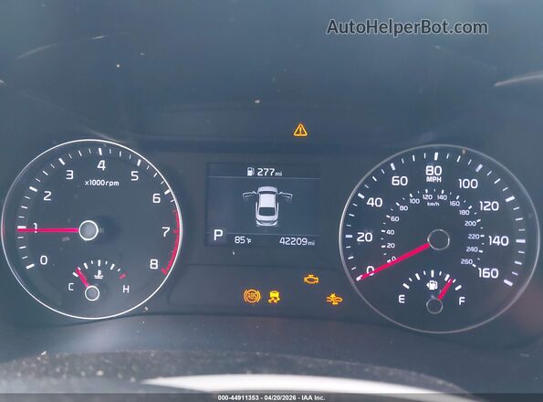 3KPF24AD9LE232511 2020 KIA FORTE Серебряный Вид задних сидений