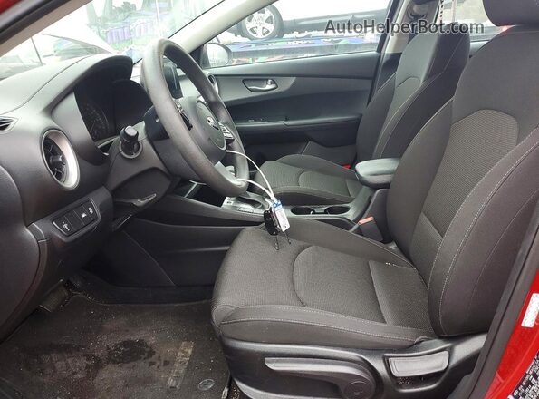 3KPF24ADXLE193119 2020 KIA FORTE Красный Вид салона спереди