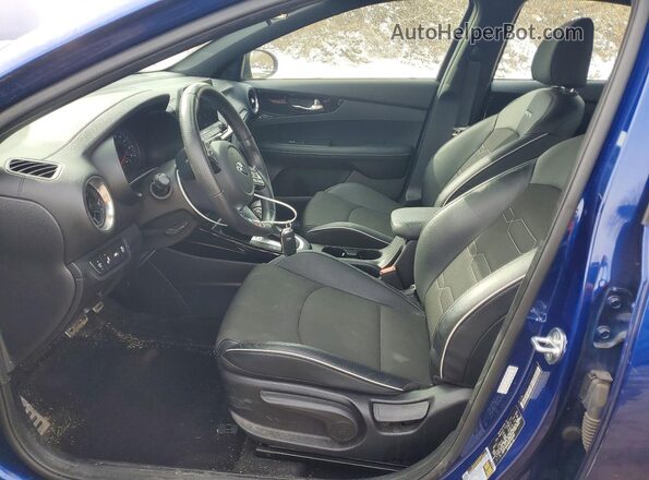 3KPF34AD0ME408280 2021 KIA FORTE Blue Vista interior delantera
