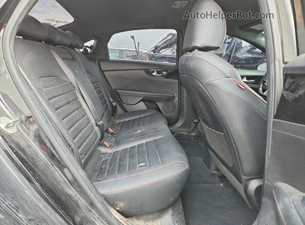 3KPF44AC4LE150851 2020 KIA FORTE Black Widok tylnych siedzeń